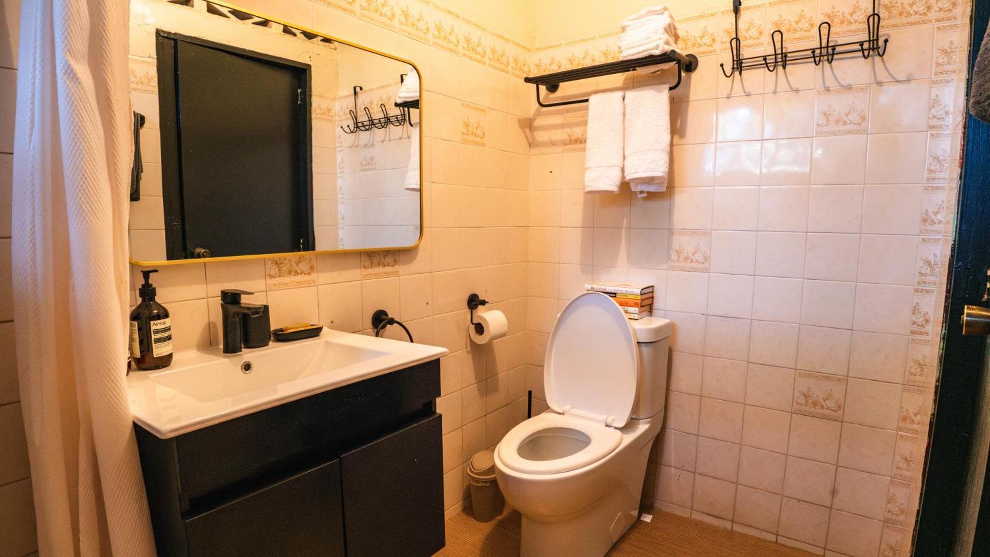 The Whale Lounge - Berlin Bed & Breakfast Екстериор снимка